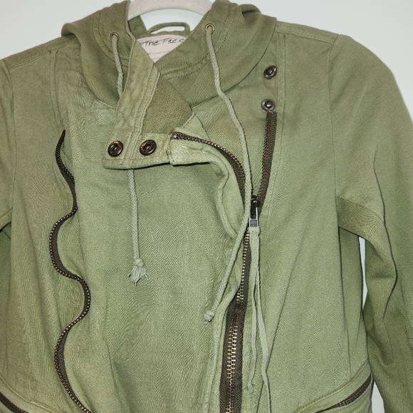 We The Free Army/Olive Green Carmen Moto Jacket With Hood Size S Sweatshirt Feel - Picture 9 of 16